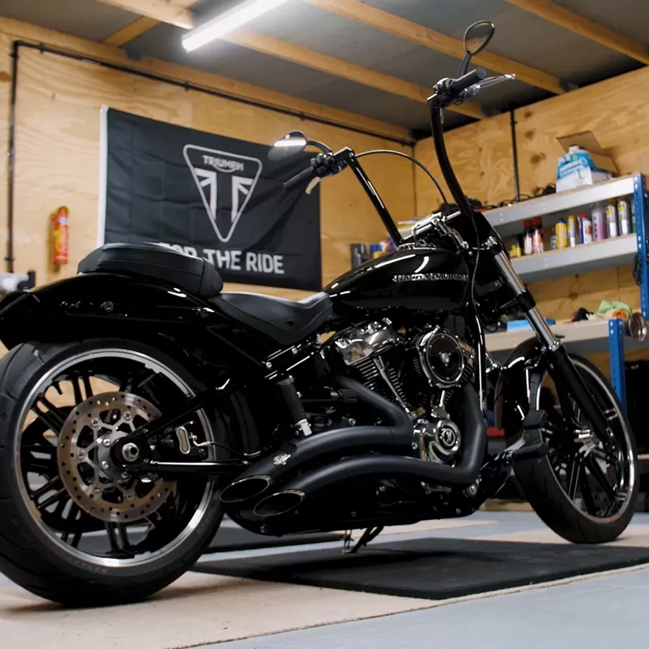 Harley-Davidson Softail Home Workshop Garage